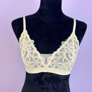 Thirdlove  Wireless Boho Lace Triangle Bralette in Yellow Size Medium